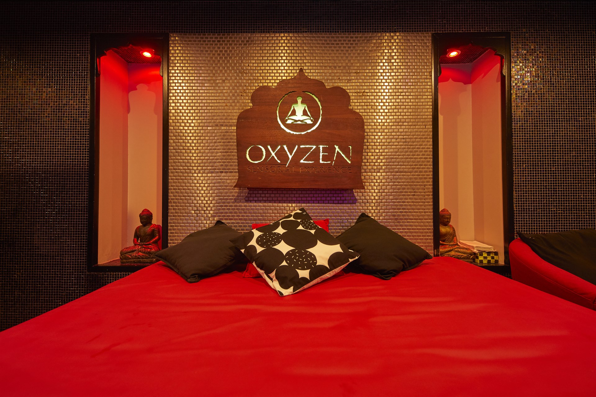 oxyzen-escorts-barcelona-suites